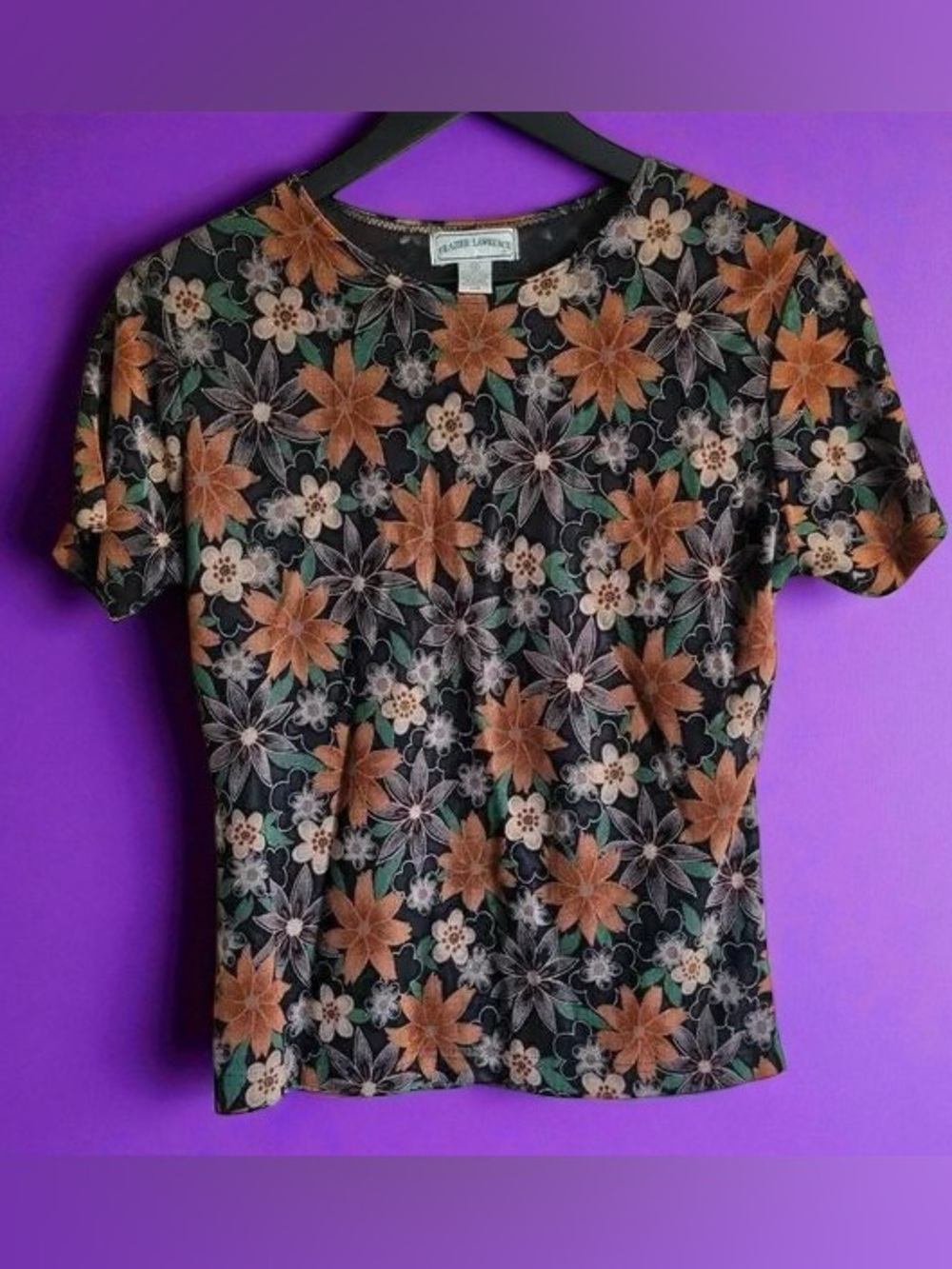 💫 Black Floral Short-Sleeve Tee with Brown and Green Accents